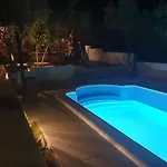 Komplex Oliva Mit Pool Und Grossem Garten By Interhome Prázdninový dům